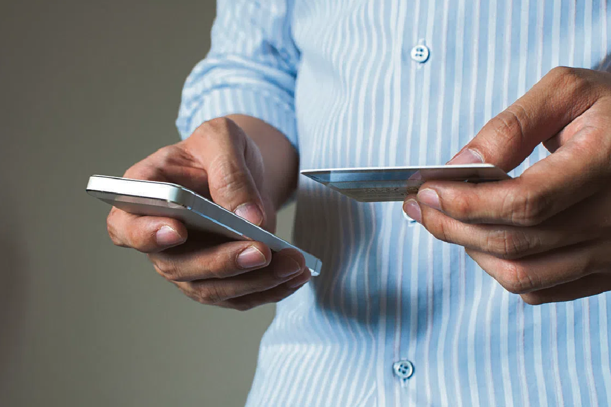 பண்டிகைக் காலங்களில் அதிகரிக்கும் இணைய மோசடிகள் – பொதுமக்களுக்கு எச்சரிக்கை