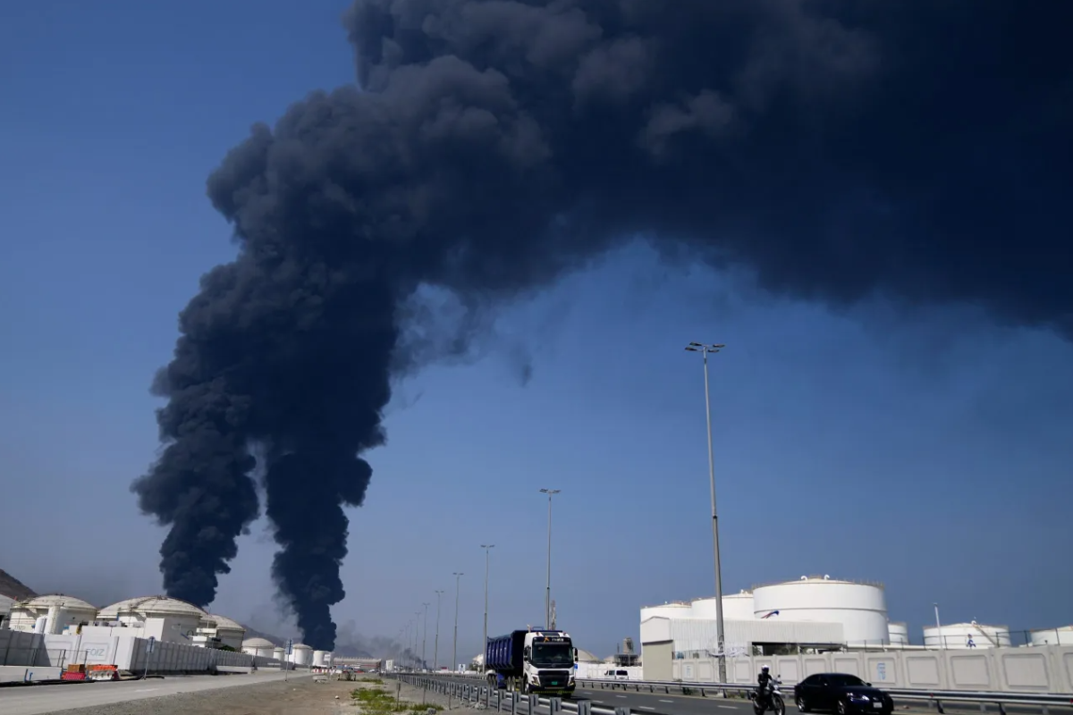 ஈரானின் இடைவிடாத தாக்குதல்கள் வளைகுடா நாடுகளை அதிர வைத்தன