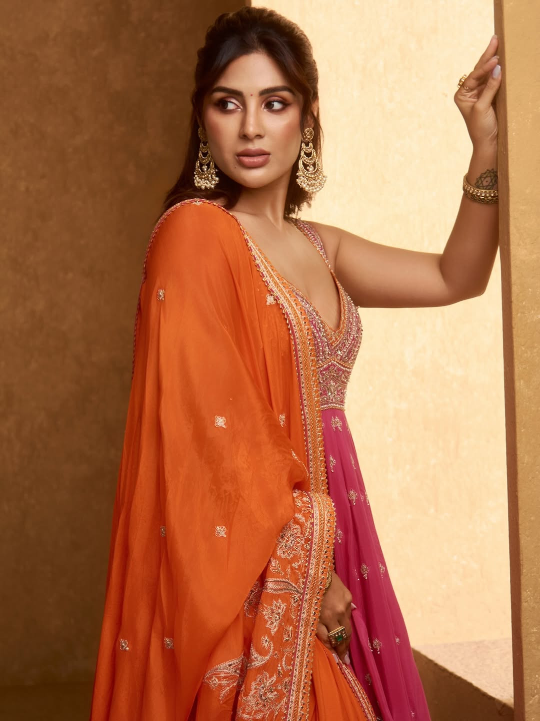 "வாத்தி" நாயகி சம்யுக்தா மேனனின் க்யூட் புகைப்படங்கள்: சுடிதாரில் ரசிகர்களைக் கவர்ந்த வைரல் க்ளிக்ஸ்!