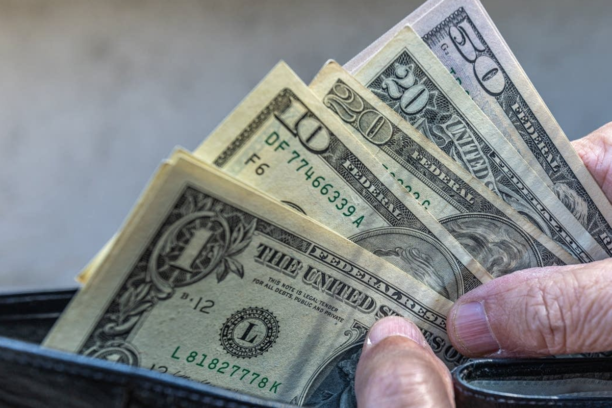 இலங்கை ரூபாய் மதிப்பில் சிறிய உயர்வு – மத்திய வங்கி புதிய நாணய மாற்று வீதம் வெளியீடு