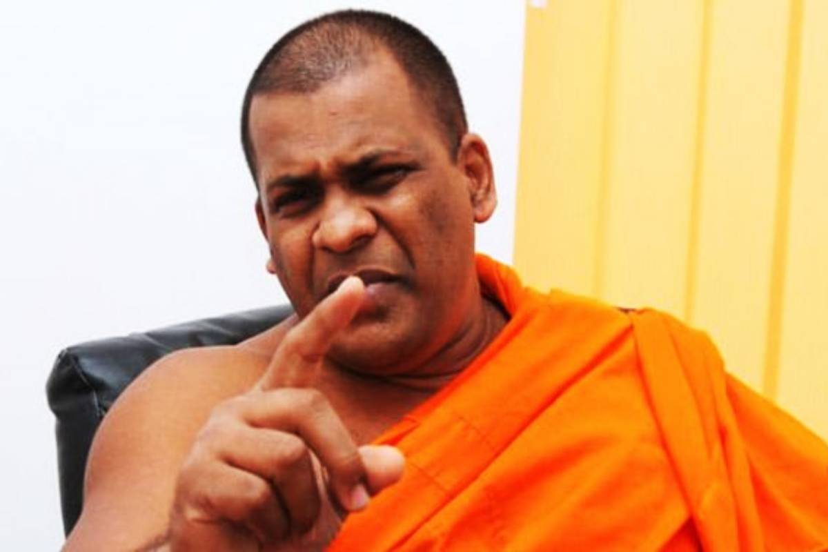Galagoda Aththe Gnanasara Thero பிள்ளையான் கைது விவகாரம்: அரசின் தகவல்கள் பொய்யா? கடும் குற்றச்சாட்டு!