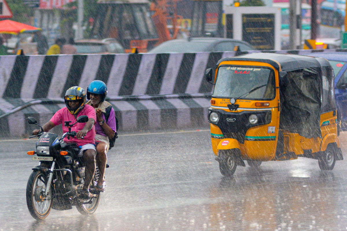 தமிழகத்தில் கனமழை எச்சரிக்கை! அடுத்த சில நாட்களுக்கு பல மாவட்டங்களுக்கு அலர்ட்