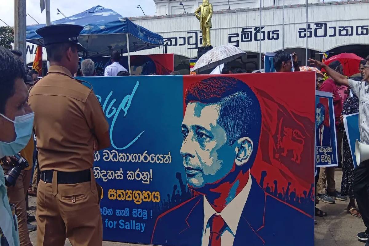 சுரேஷ் சாலேவின் விடுதலையை கோரி கொழும்பில் போராட்டம்: அரசியல்வாதிகள் ஆதரவு, பாதுகாப்பு தீவிரம்