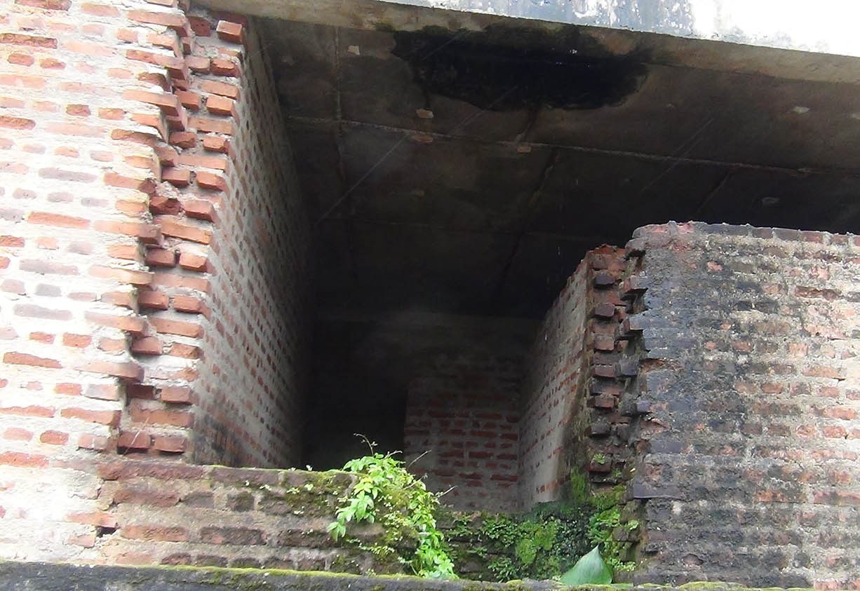 கோடியே லட்சம் ரூபாய் செலவில் ஆரம்பிக்கப்பட்ட கட்டிடம் ஆண்டுகளாக முடங்கியது: பதில் கேட்கும் கொட்டகலை மக்கள்