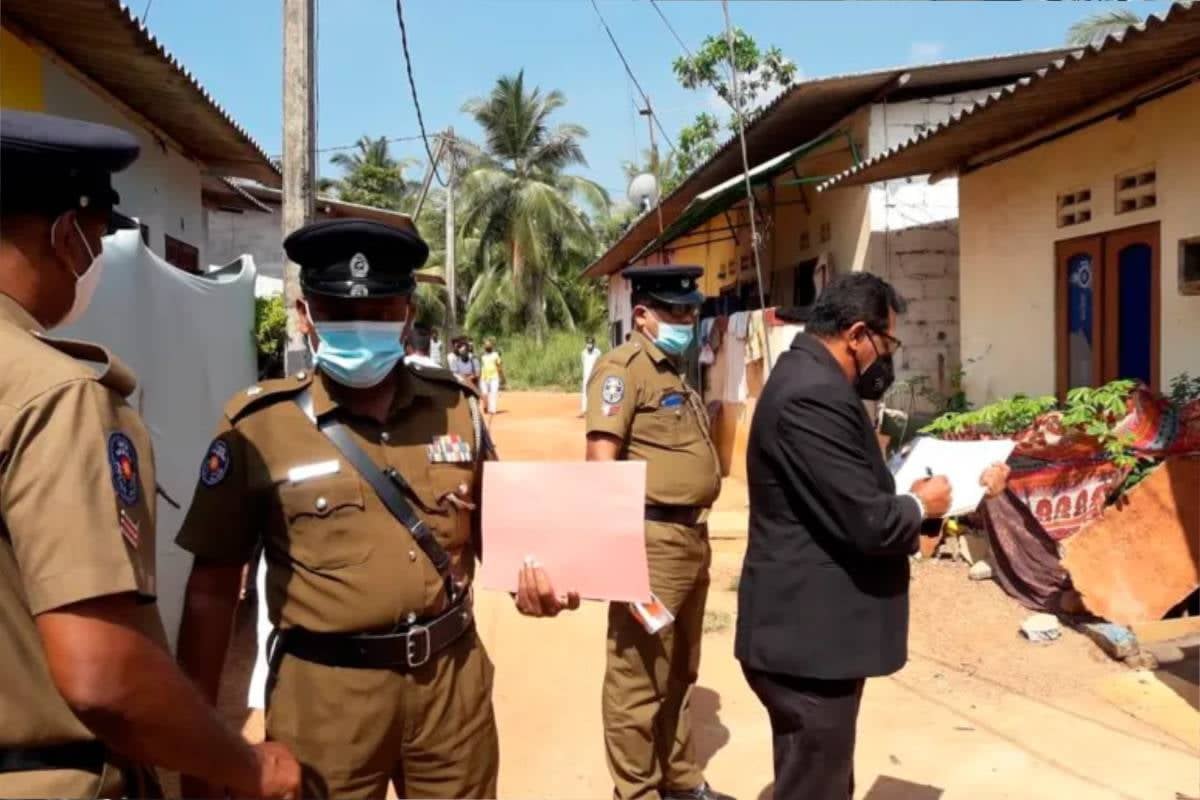 களுத்துறையில் மர்ம மரணம்: இரத்தக் காயங்களுடன் கணவன், மனைவி சடலங்களாக மீட்பு