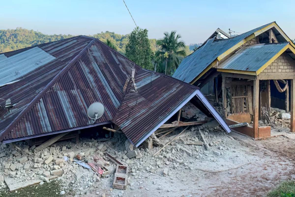 இந்தோனேசியாவில் சக்திவாய்ந்த நிலநடுக்கம்: 51 பேர் பலி, 5,000 பேர் இடம்பெயர்வு