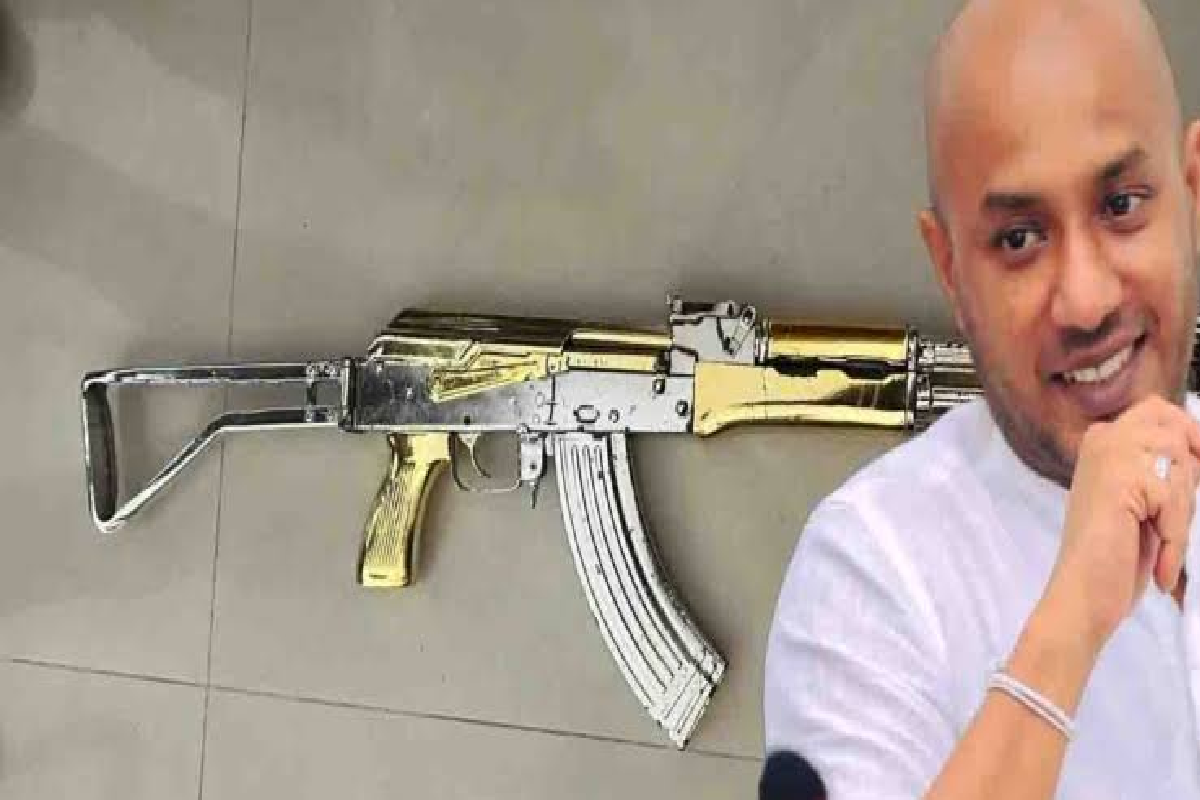 தங்க முலாம் பூசப்பட்ட துப்பாக்கி ; முன்னாள் அமைச்சருக்கு எதிராக குற்றப்பத்திரிகை