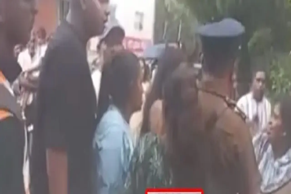 பொலிஸ் காவலில் உயிரிழந்த இரண்டு பிள்ளைகளின் தந்தை ; குற்றம் சுமத்தும் உறவினர்கள்
