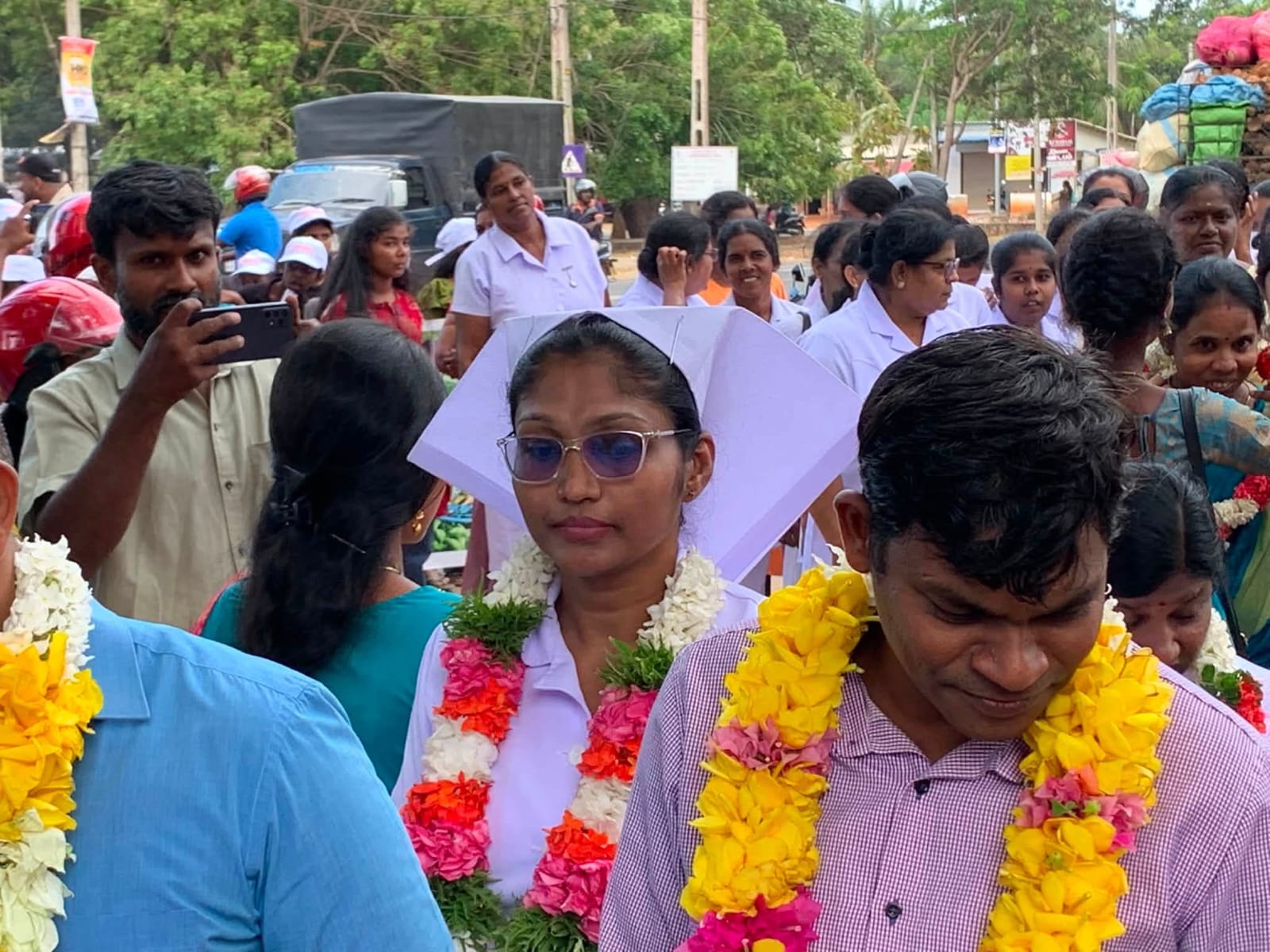 சிறுவர்களின் போஷாக்கான உணவு ஆரோக்கியமான வாழ்வு நடைபவணி கிளிநொச்சியில் வேர்ல்ட் விஷன் லங்கா ஏற்பாட்டில் இன்று வெள்ளிக்கிழமை மாலை இடம்பெற்றது.